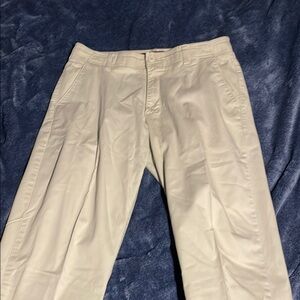 Lee Cream Chinos Relaxed Fit